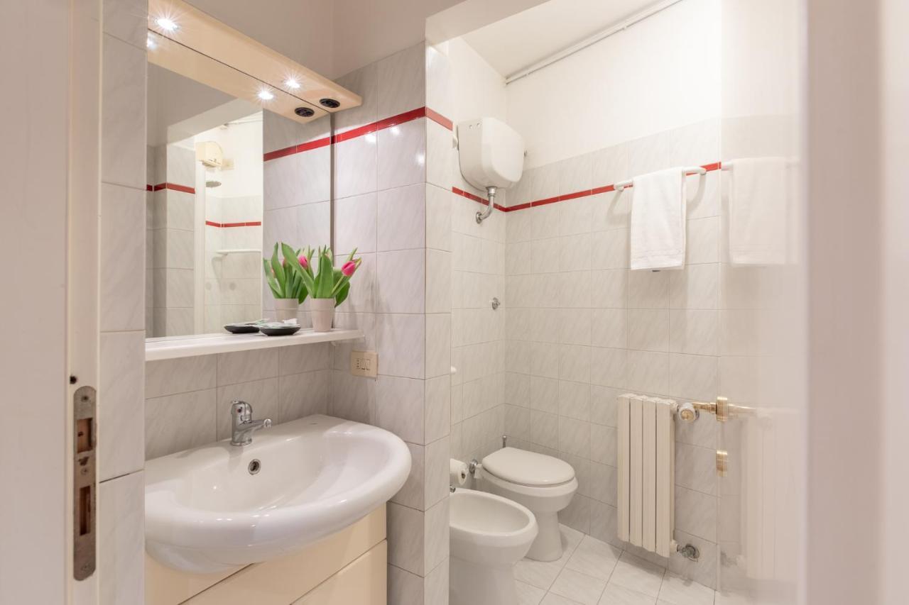 Iflat Magic Apartment In The Heart Of Trastevere Rome Bagian luar foto